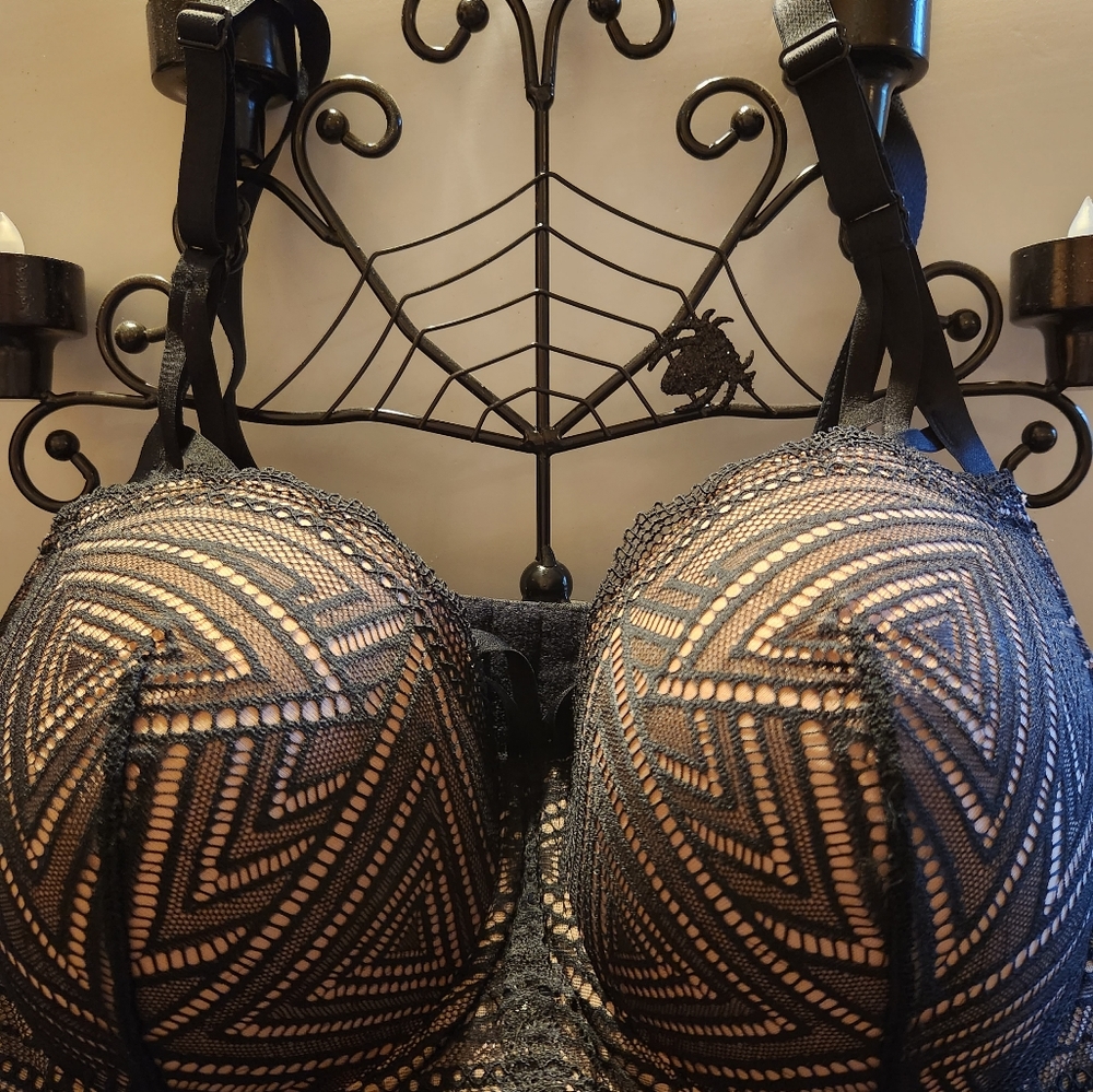 38DD Adore me bra